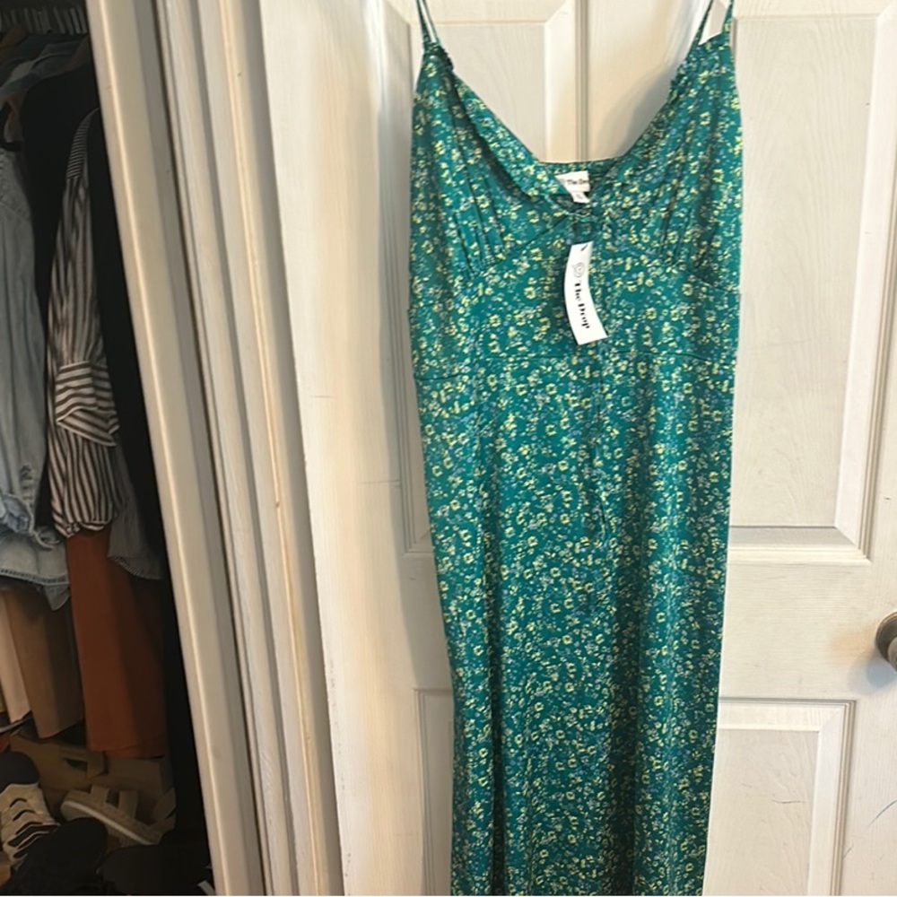 Green Spaghetti Strap Sleeveless Sundress
